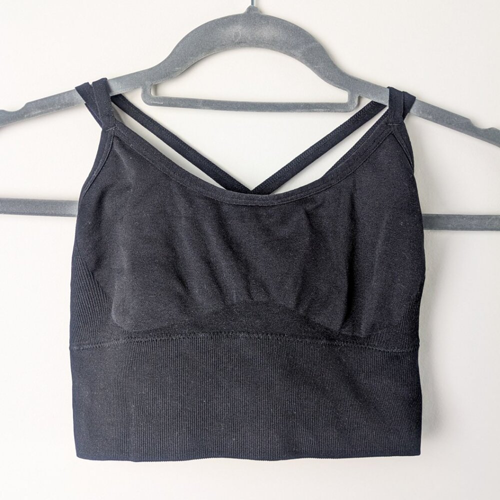 Black Sports Bra (Like Gymshark) Sz. M SAME DAY SHIPPING!